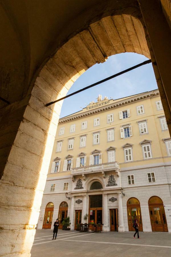 Tergesteo Palace Suite Trieste Ngoại thất bức ảnh